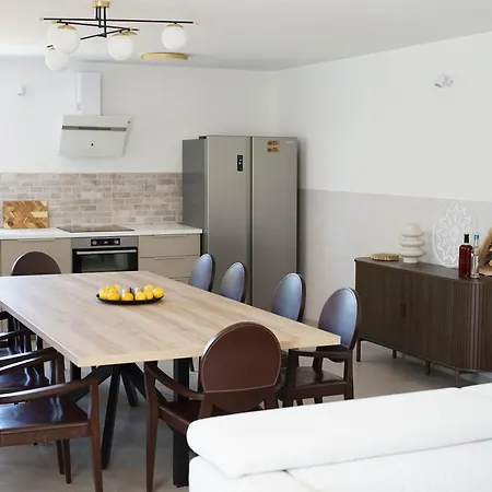 House Ad Finem Vilae Vila *