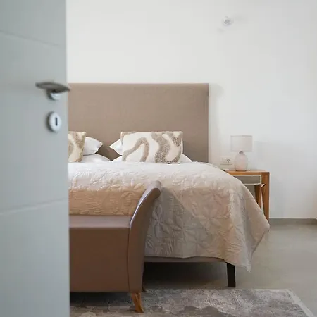 House Ad Finem Vilae Vila