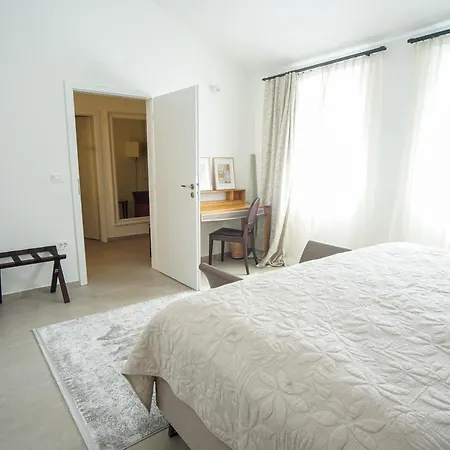 House Ad Finem Vilae Vila *