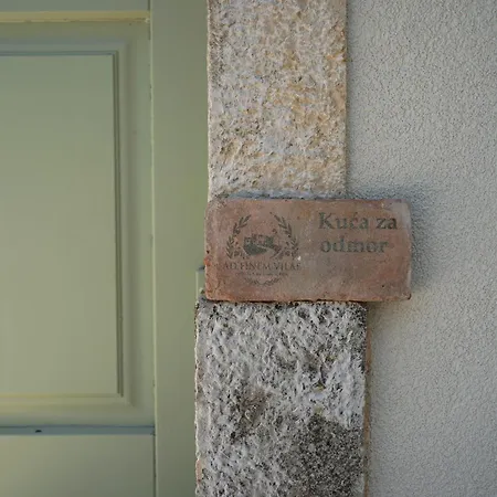 House Ad Finem Vilae Sveti Ivan