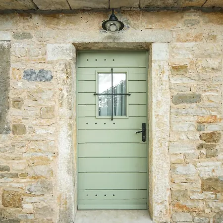 Villa House Ad Finem Vilae